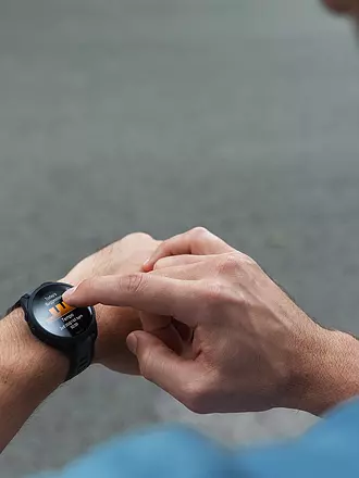 GARMIN | Reloj GPS para correr Forerunner® 165 | schwarz